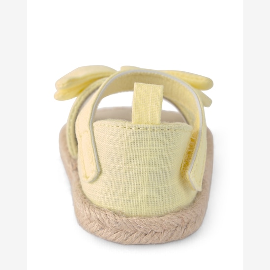 Conjunto Carter's com sandália e faixa de cabelo bebê menina + caixa de presente M 4 peças