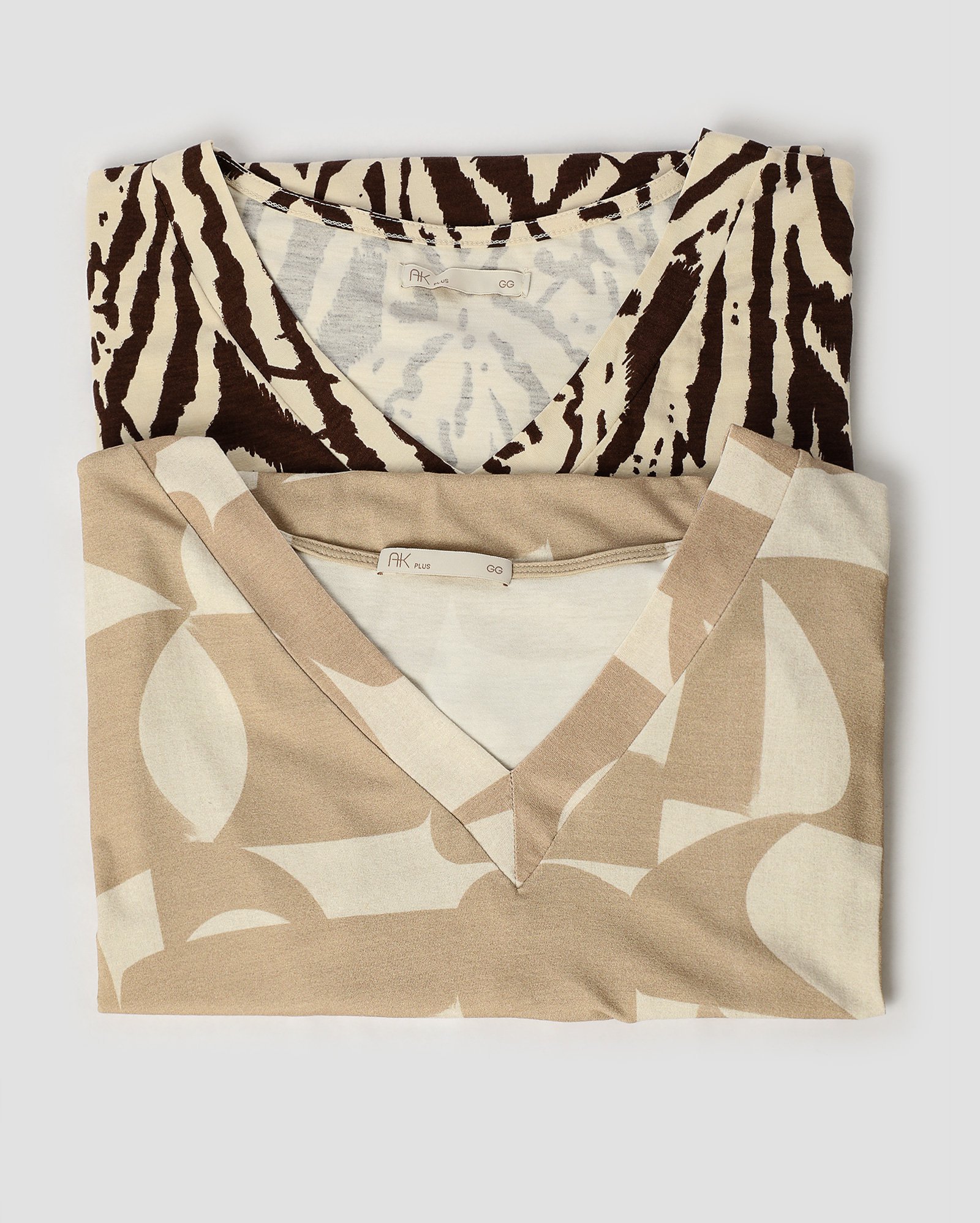 Kit blusa plus size feminina 2 peças ampla animal print e abstrata bege | AK Plus by Riachuelo