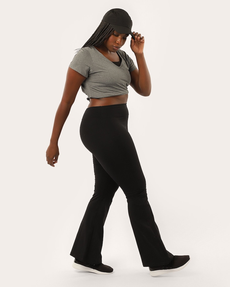 Kit calça esportiva feminina 2 peças flare em poliamida preta | Body Work – P – Body Work - Imagem 4