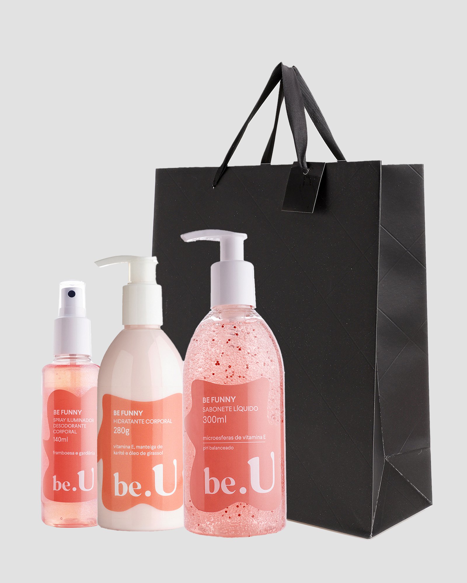 Kit hidratante corporal Be Funny 280g + body splash 140ml + sabonete líquido 300ml + sacola de presente M matelassê preta | Riachuelo