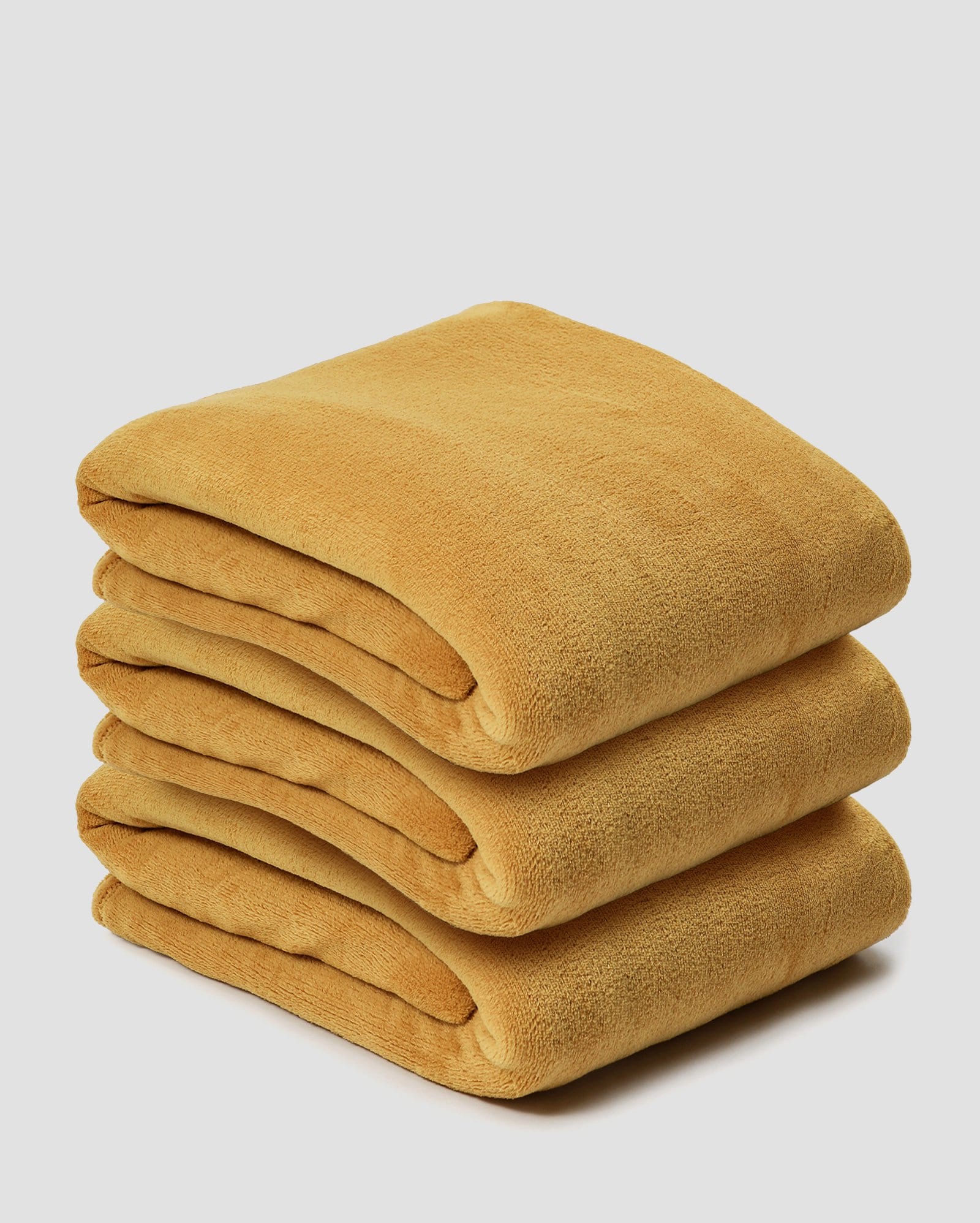 Kit manta queen 3 peças microfibra em fleece Matilde amarela | Casa Riachuelo