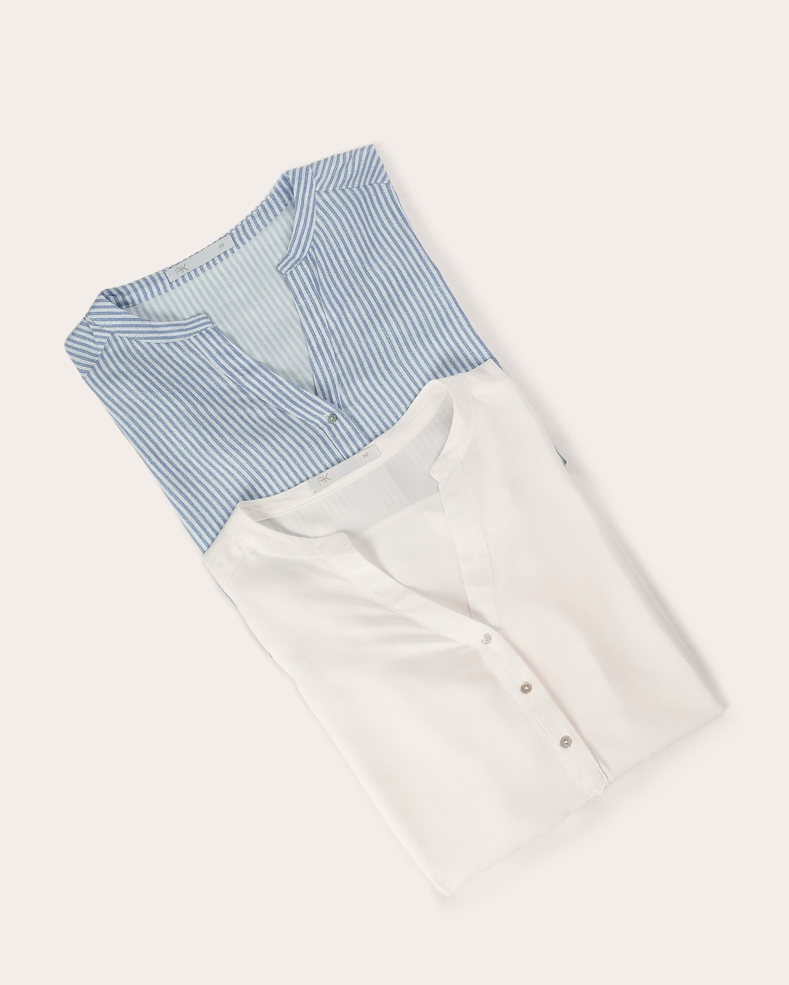 Kit camisa feminina 2 peças Hana em viscose com laço multicor