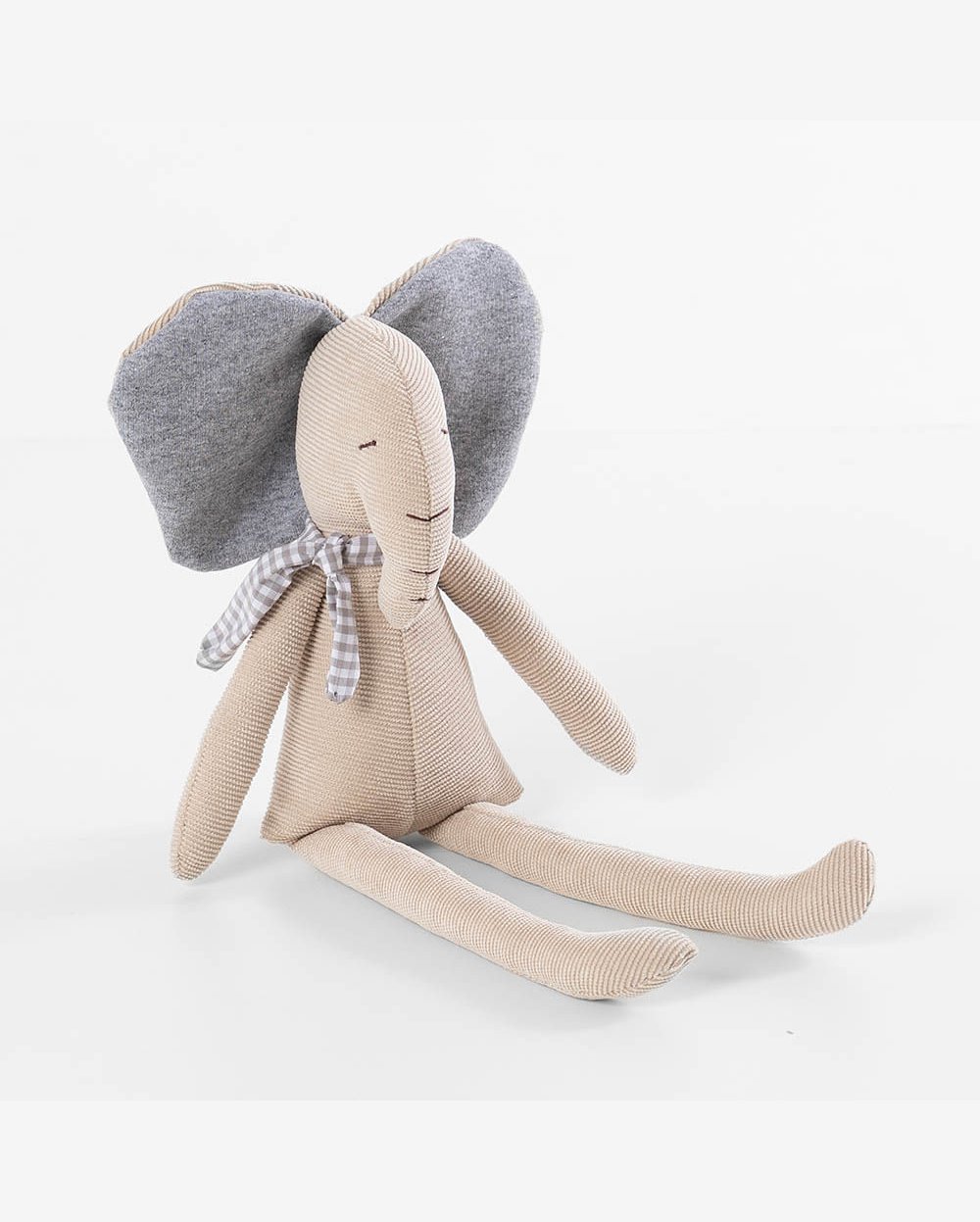 Elefante Tom com Cachecol