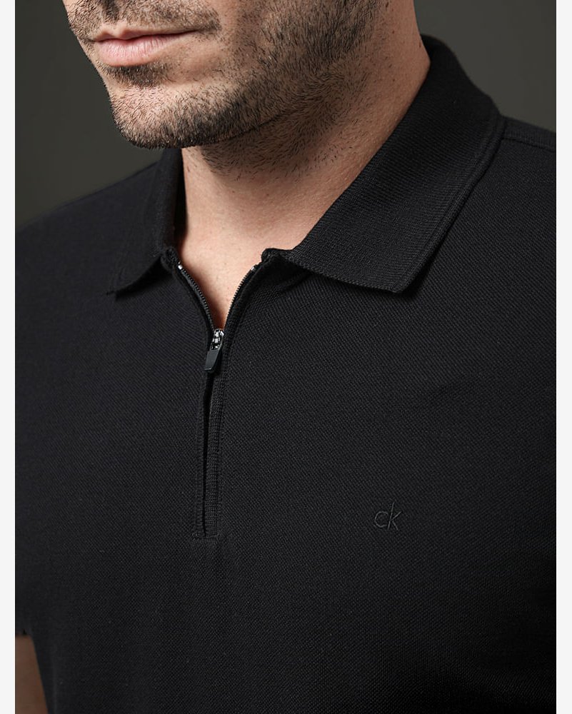 Polo Masculina Slim Meio Zíper Calvin Klein - Preto