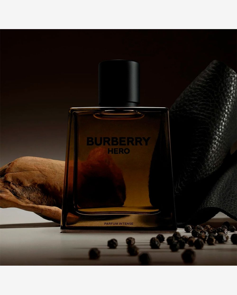 Burberry Hero Parfum Intense - Perfume Masculino