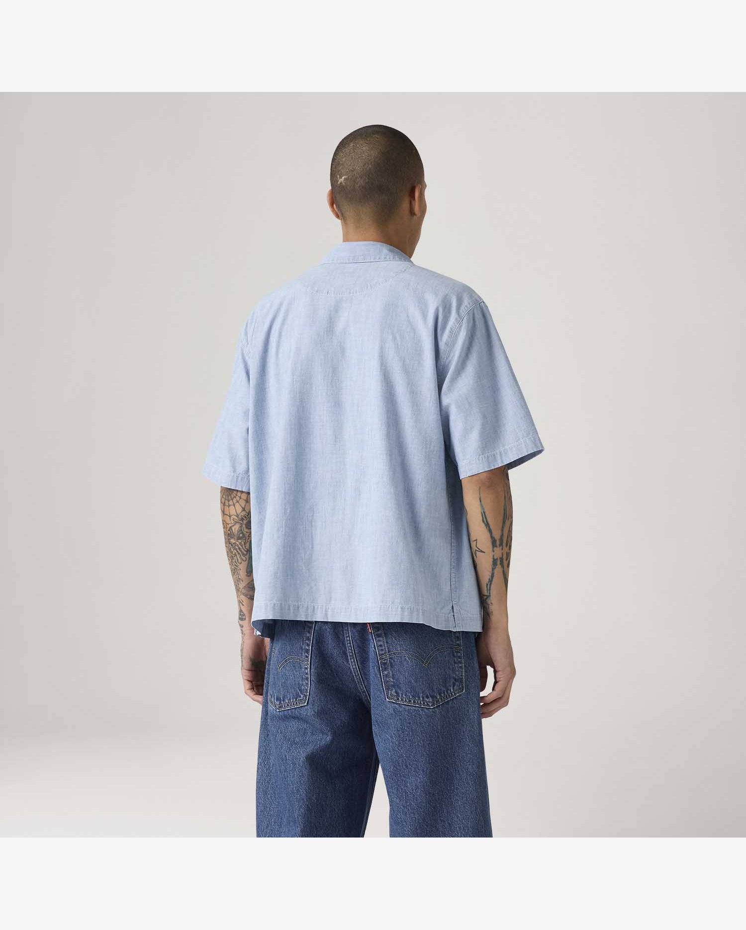 Camisa Levi's® Zandt Cropped Azul Claro Manga Curta