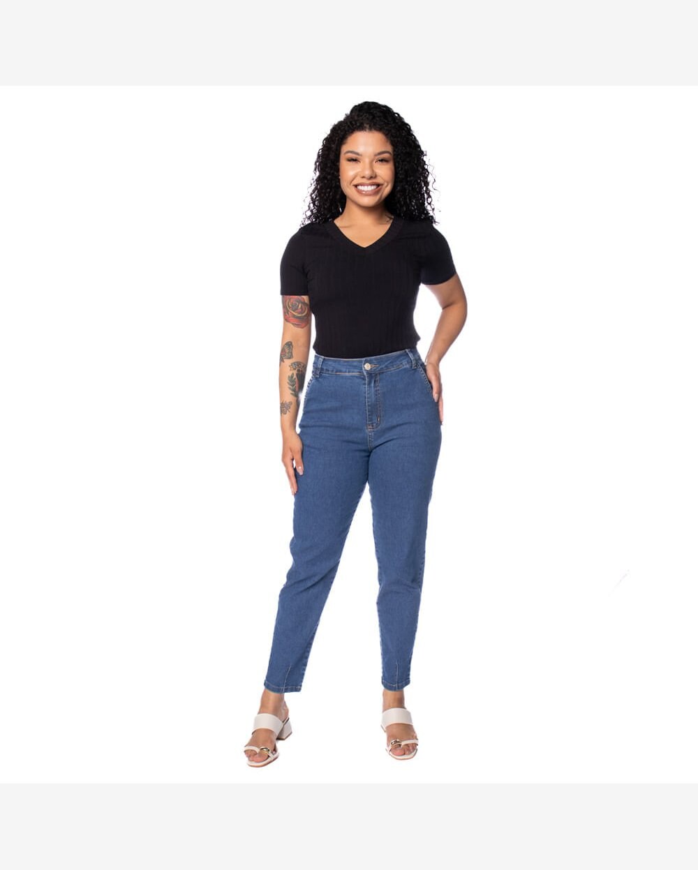 Riachuelo Blusa Feminina Cativa Canelada Básica Gola V Preto