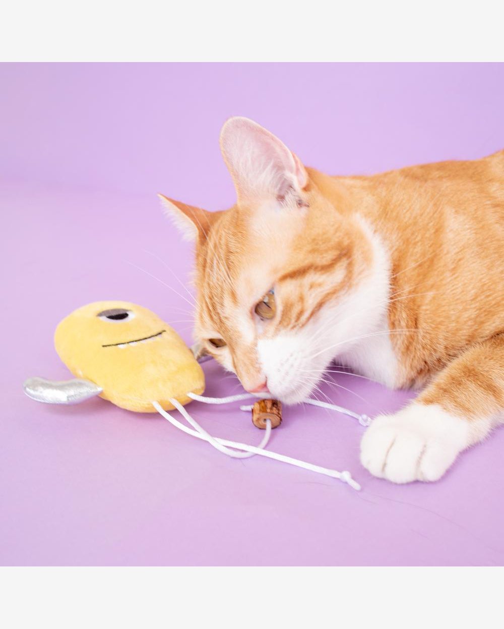 Brinquedo pelúcia alienígena com catnip para gatos - oikos animal