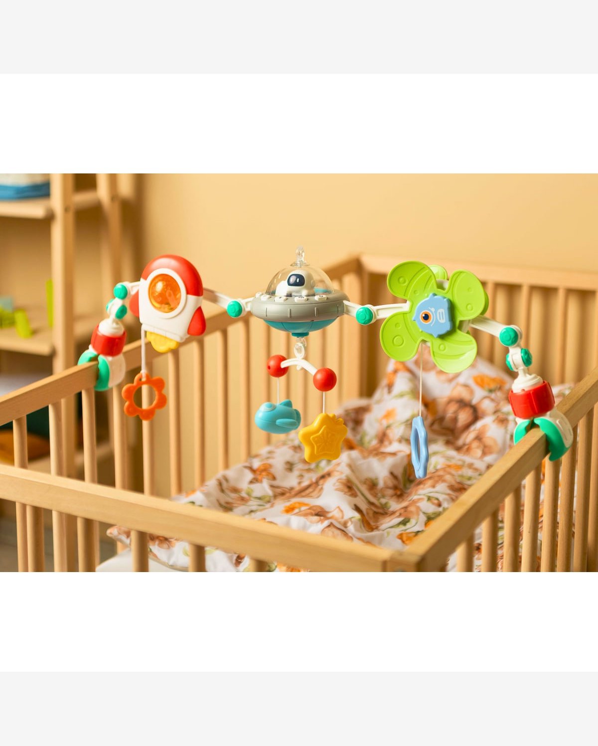 Móbile Bebê Arco Para Carrinho e Berço Space - Maxi Baby