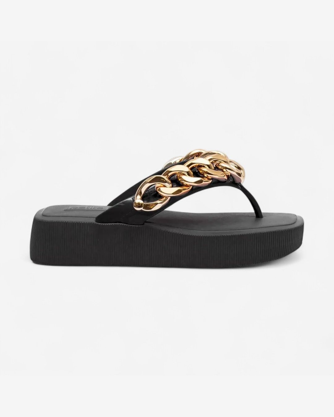Chinelo Petite Jolie Hit Preto/Ouro
