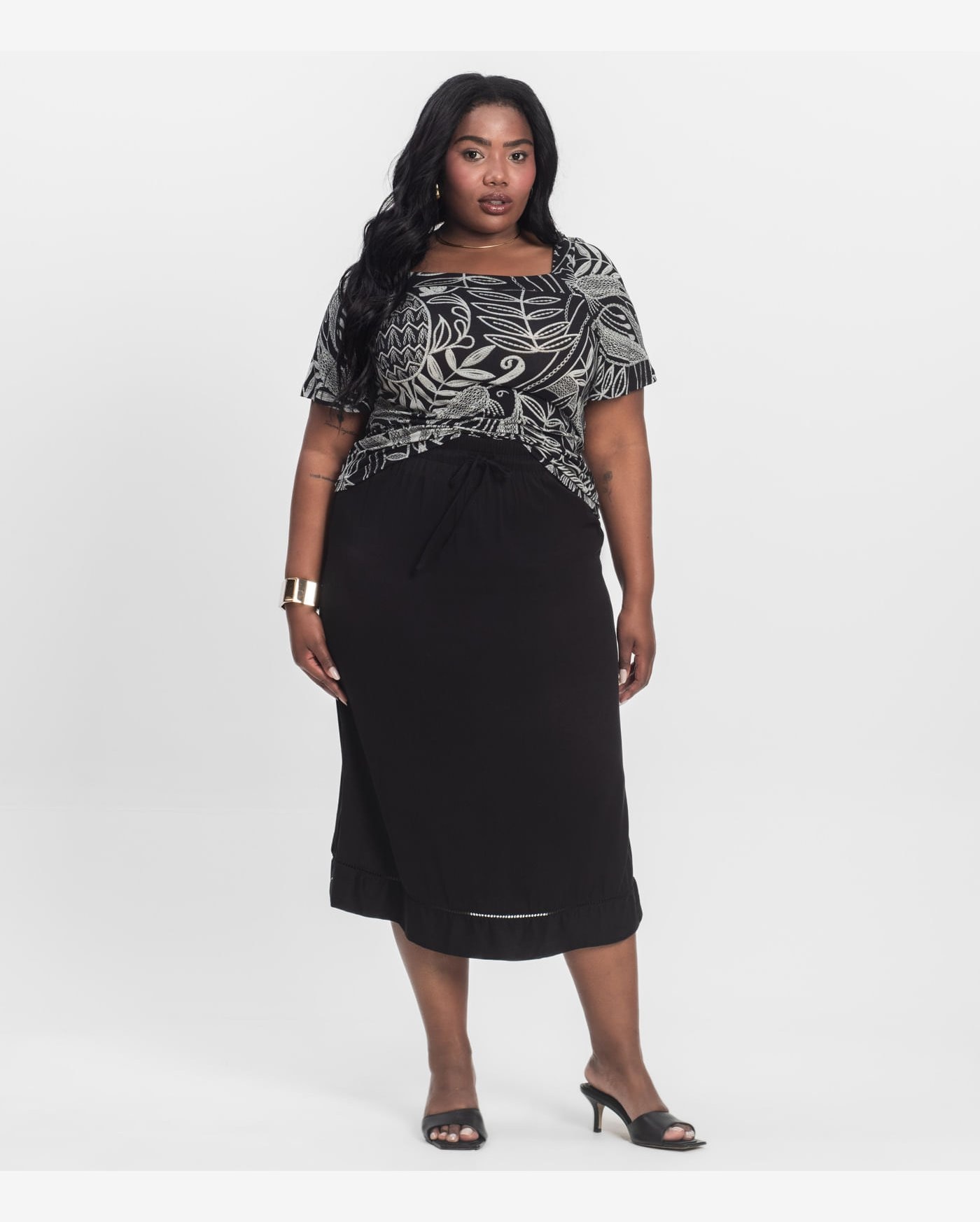 Saia Midi Plus Size em Viscose Secret Glam Preto