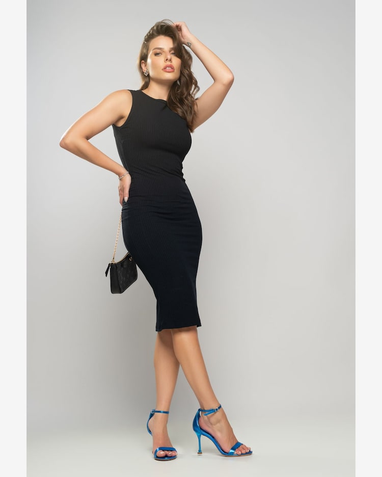 Vestido Midi Recortes Malha Canelada Preto Salvatore Fashion Preto  Riachuelo