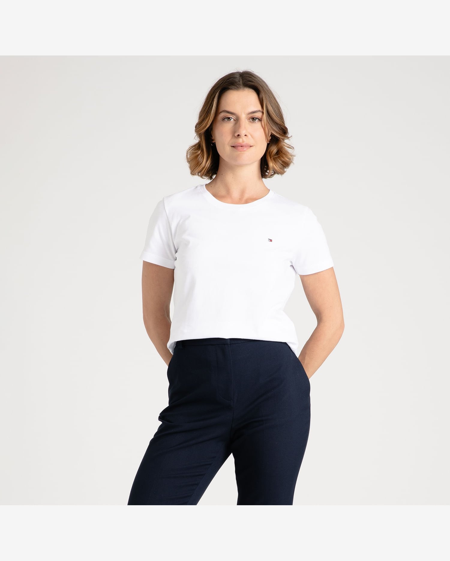 Camiseta Clássica Gola C