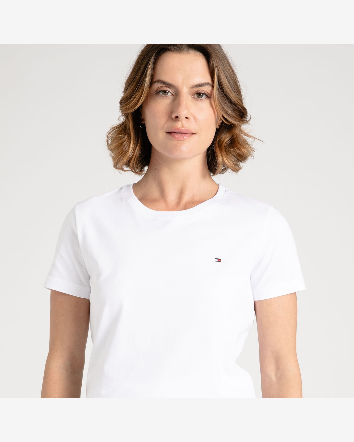 Camiseta Clássica Gola C