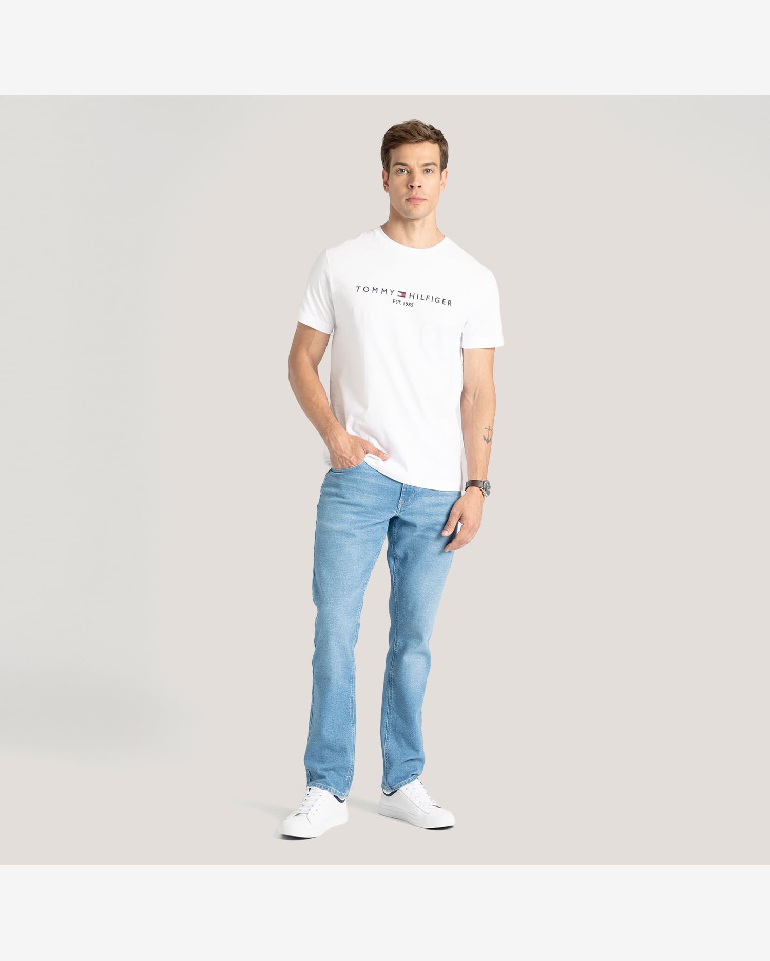 Camiseta Clássica Logo