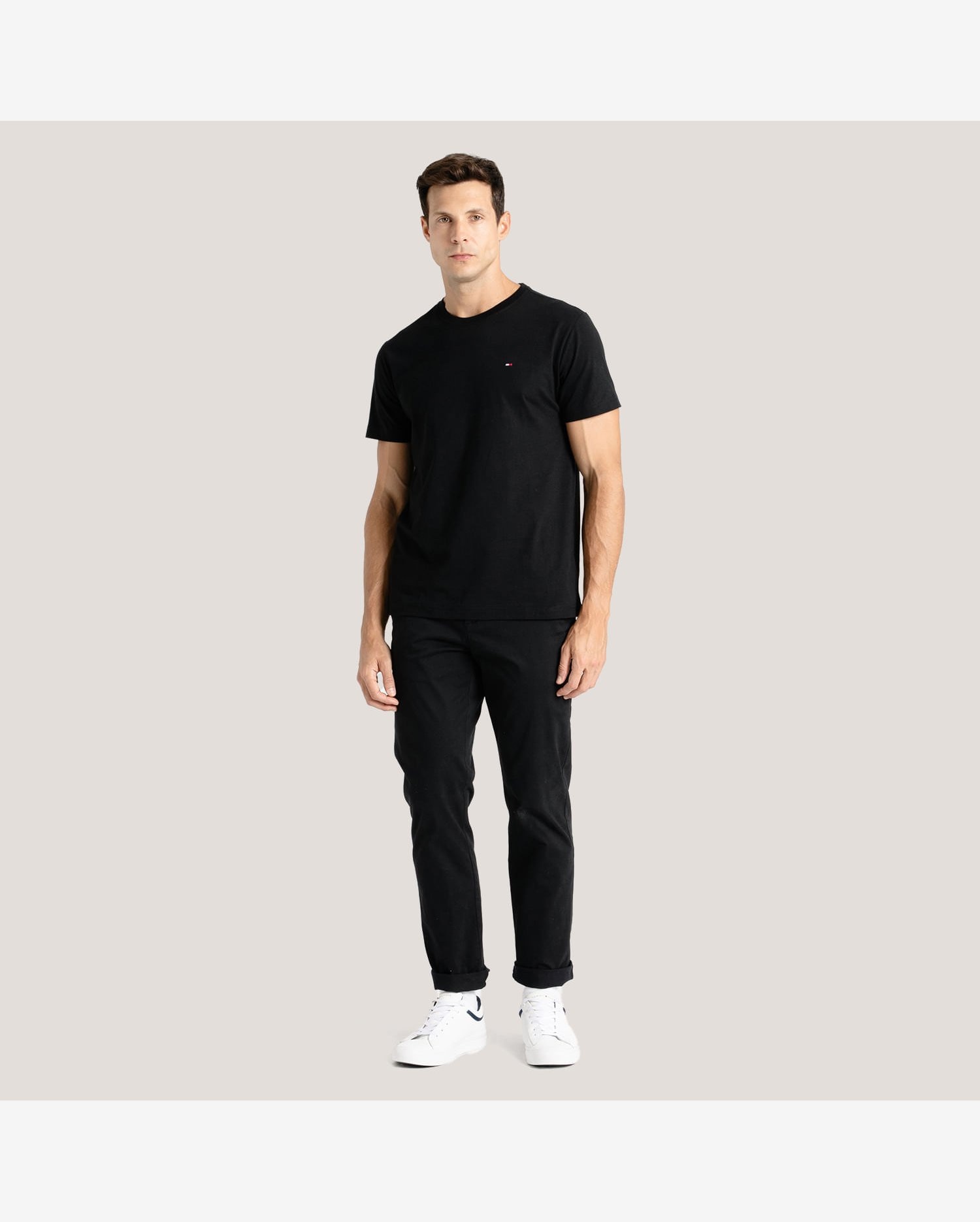 Camiseta Clássica Gola C