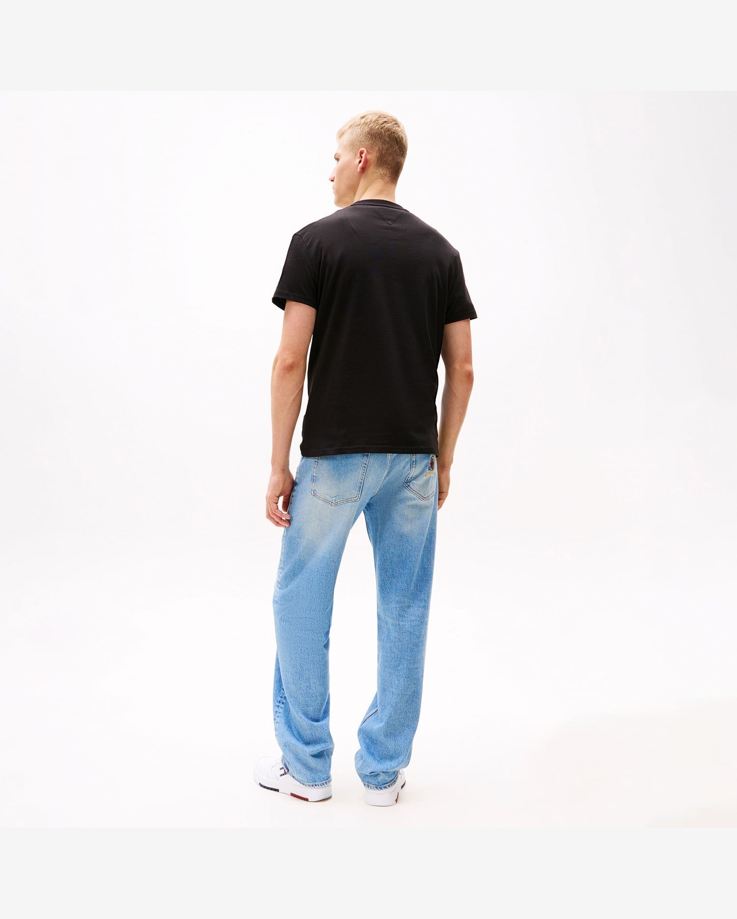 Camiseta Assinatura Dna Tommy Jeans