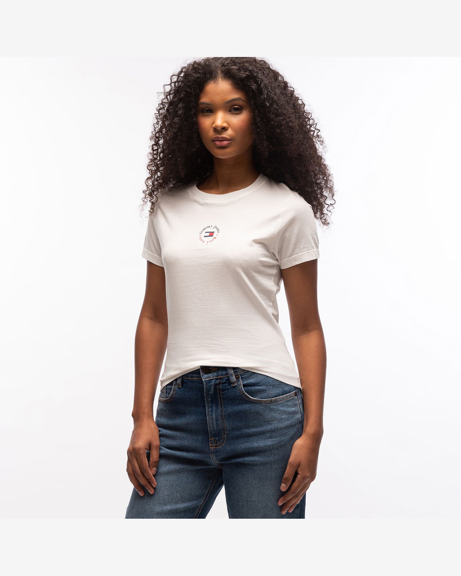 Camiseta Logo Circular Slim Fit Tommy Jeans