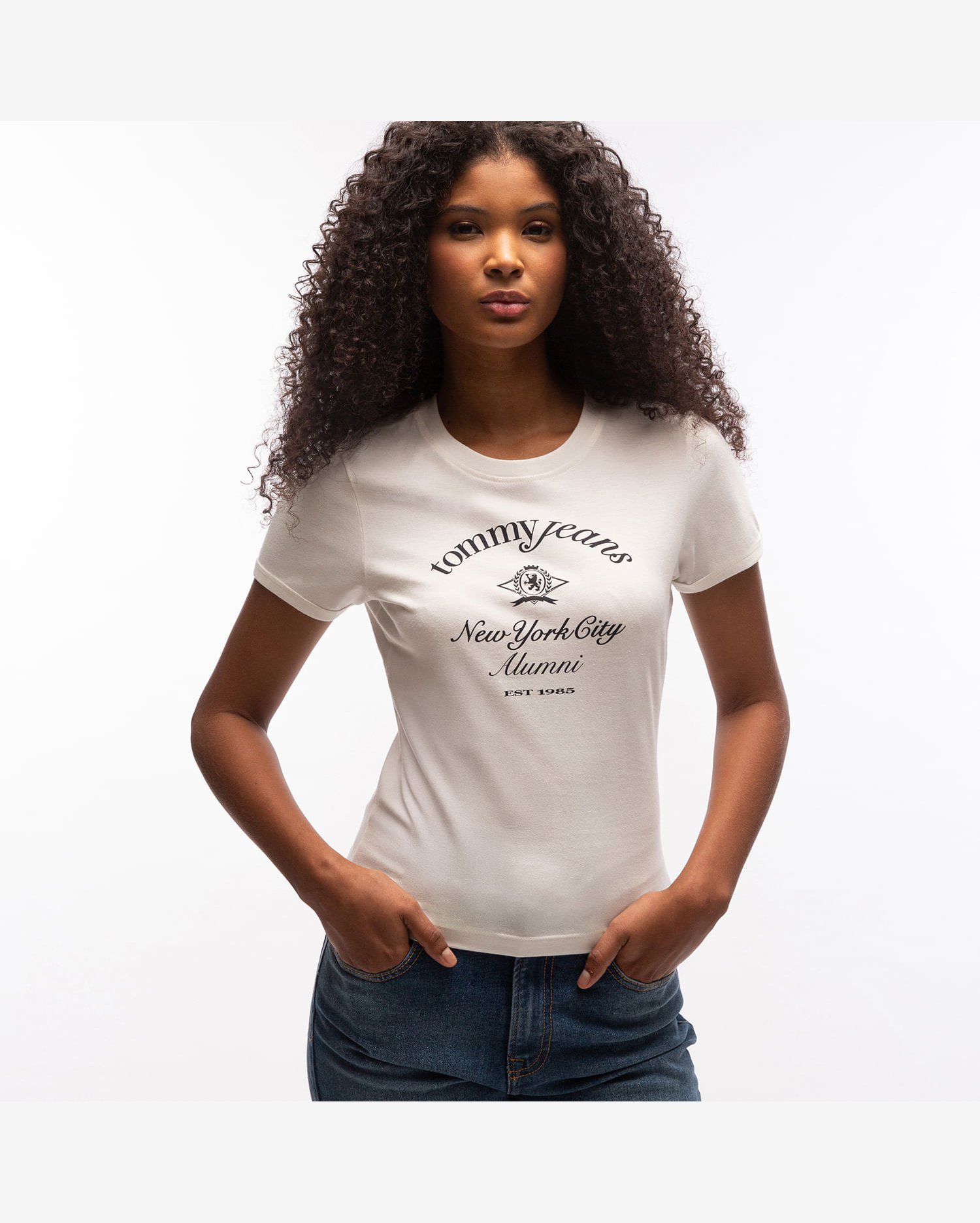 Camiseta Brasão Nyc Tommy Jeans