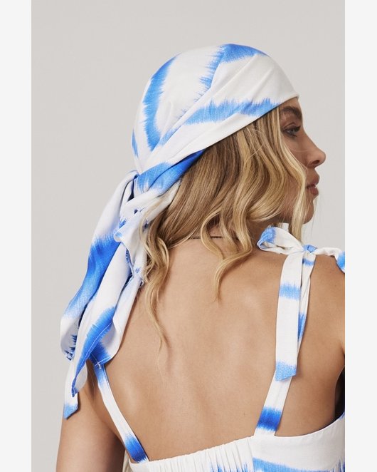 Lenço Estampado Azul E Branco Yacamim K1